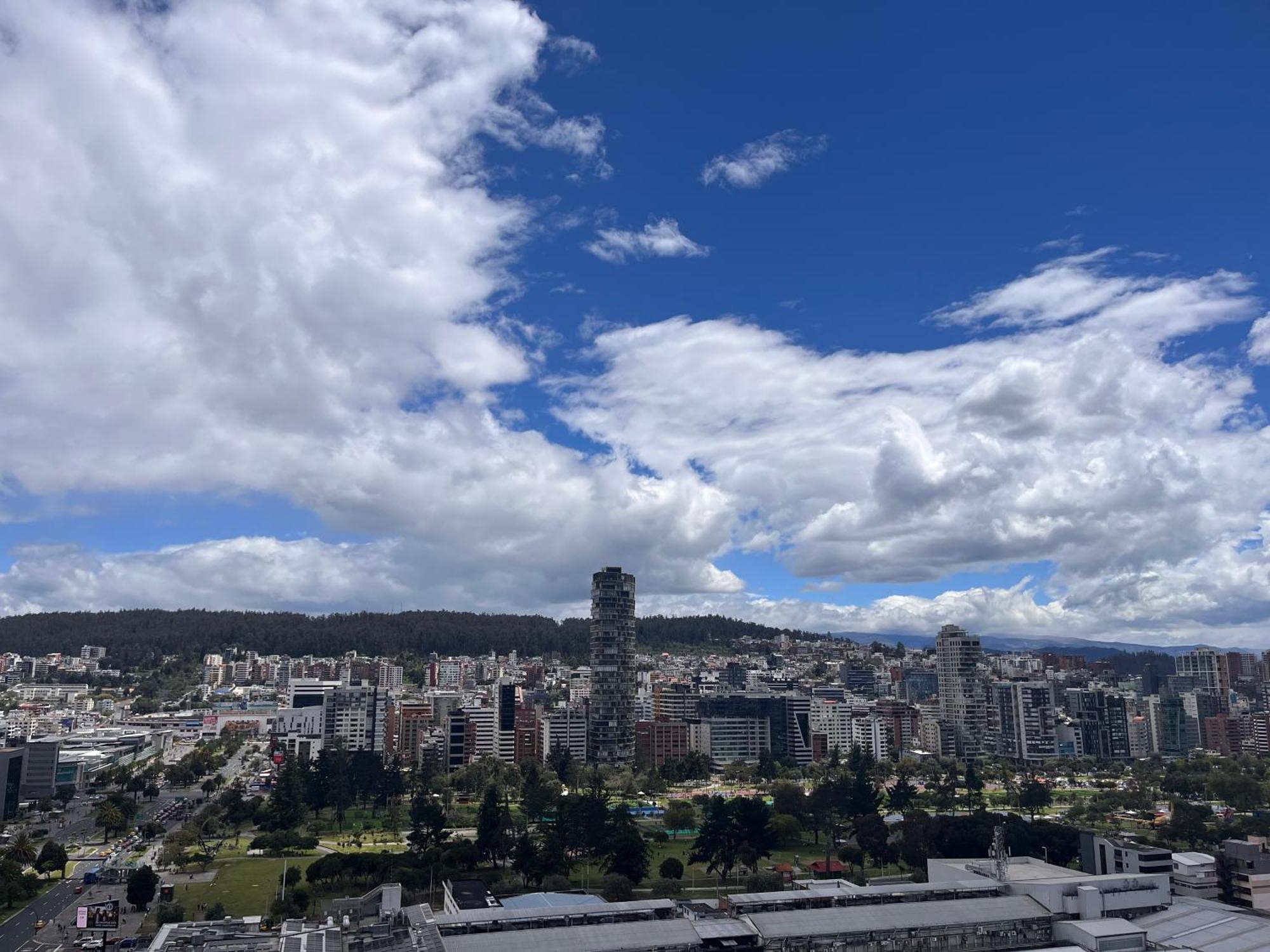 Suite Apartameto 1606 Espectacular Vista La Carolina, Piso 16 One - Quito Exterior photo